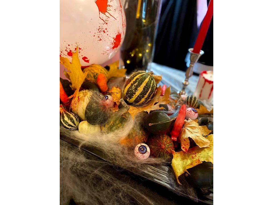 Halloween asztaldekoráció