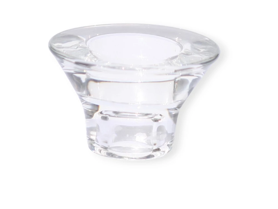 Mécsestartó v alakú